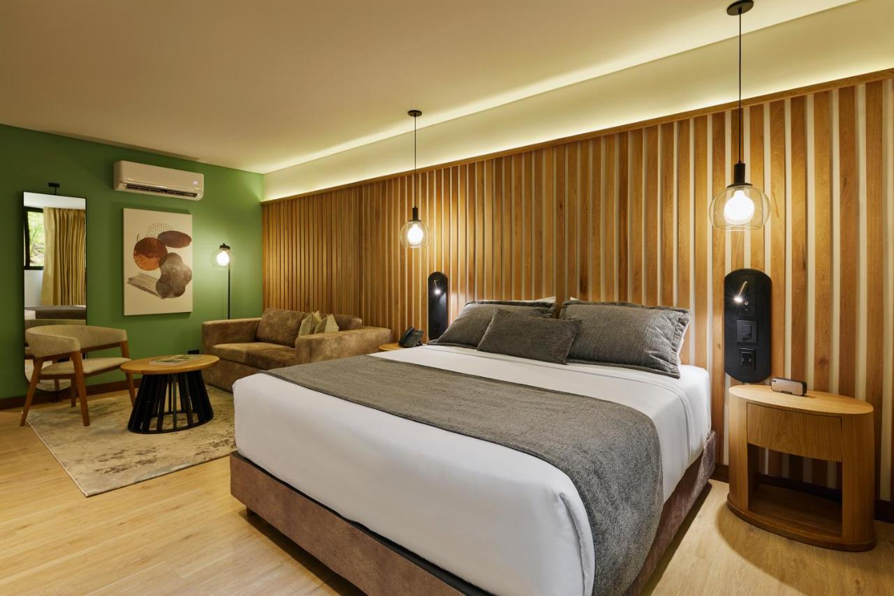 Blues Suites Medellín Exteriör bild